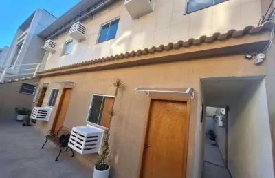 Vista alegre, kitnet com 20m, cozinha e banheiro. toda reformada reformado