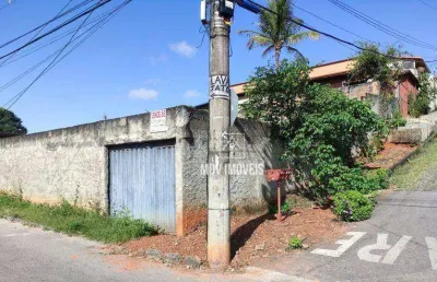 Lote de esquina com alicerce de loja ja pronto bom destino