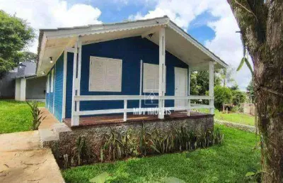 Casa de madeira 3 quartos em lote 450 m² com churrasqueira e fogão a lenha!