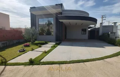 Casa térrea com três suítes e piscina no condominio maria dulce