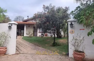 Chácara com 3 suítes – 1.350 m2 de terreno em terras de itaici, indaiatuba | sp