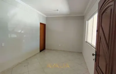 Casa ampla e aconchegante em bairro tranquilo – próxima ao parque ecológico