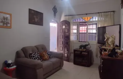 Ótima casa espaçosa no boqueirão com 2 dormitórios e 1 suíte