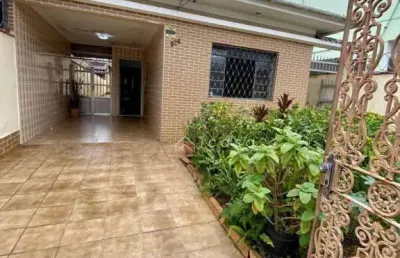 Casa com 3 dormitórios à venda, 258 m² por r$ 848.000,00 - vila valença - são vicente/sp