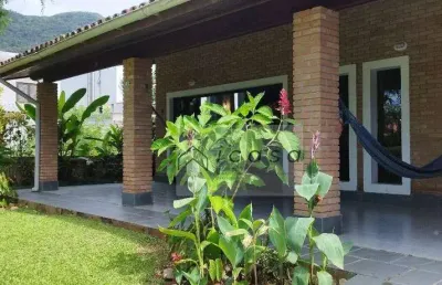 Sobrado com 4 dormitórios à venda, 268 m² por r$ 3.181.000,00 - lagoinha - ubatuba/sp