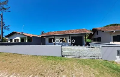 Casa com 3 dormitórios para alugar, 120 m² por r$ 2.450,00/mês - centro - balneário barra do sul/sc