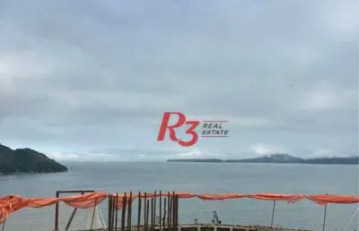 Apartamento de altíssimo padrão de frente para a praia em santos