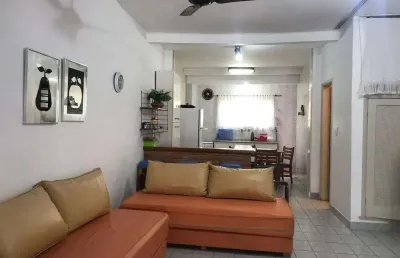 Casa à venda em guarujá, enseada, com 1 quarto, com 70 m², condomínio mandaguari