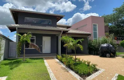 Sobrado à venda em valinhos, lenheiro, com 3 suítes, com 223.73 m², condominio village santa clara