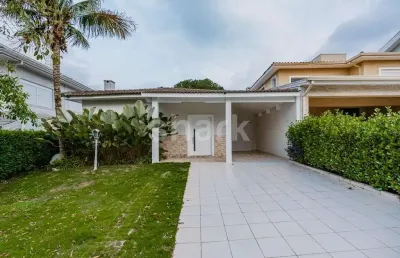 Casa em condomínio fechado com 3 quartos para alugar no Alphaville, Santana de Parnaíba 