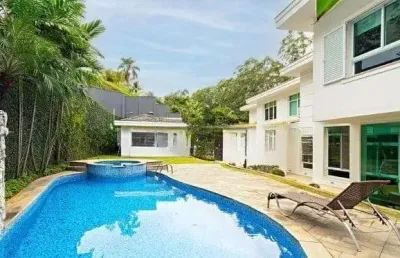 Casa à venda por r$8.800.000.00 em alphaville tamboré, barueri - sp