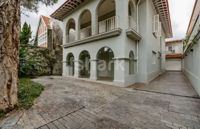Casa com 4 quartos para alugar no Jardim Paulista, São Paulo 