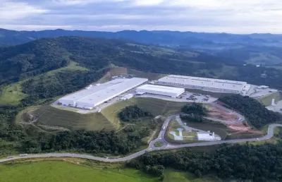 Galpão logístico comercial para locação em extrema-mg
