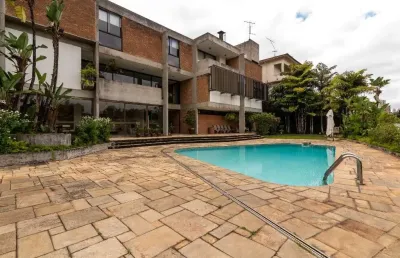Casa com 4 quartos para alugar no Pacaembu, São Paulo 