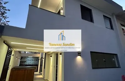 Casa na ponta da praia, sendo um sobrado isolada, 3 dormitórios, 3 vagas, jacuzzi, churrasqueira