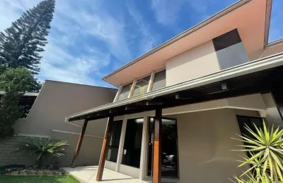 Sobrado no floresta com 275m² , terreno 378m² e 3 dormitórios
