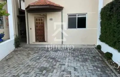 Casa em condomínio fechado com 4 quartos à venda na rua doutor claudino dos santos, 600, centro, são josé dos pinhais por r$ 670.000