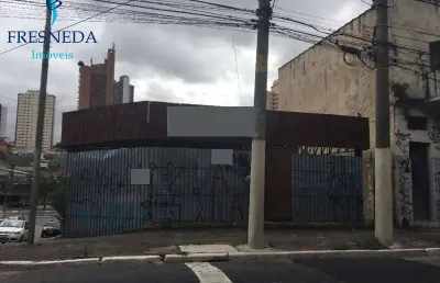Excelente localização, região repleta de serviços e comércios,  são 350m² de área, 15 vagas,