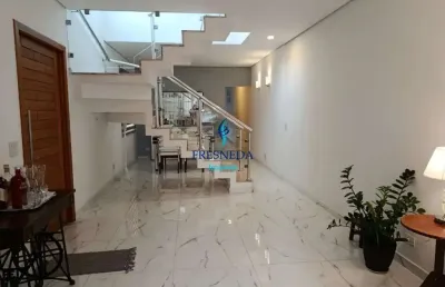 Casa (sobrado) para venda, 3 dorm(s), 1 suite(s), 2 vaga(s), 230 m²