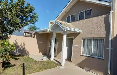 Casa com 4 quartos à venda na rua sebastião lustosa de freitas, 137, lamenha grande, almirante tamandaré por r$ 550.000