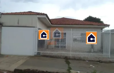 Casa com 3 quartos à venda na Rua Santa Lúcia, 12, Cará-cará, Ponta Grossa
