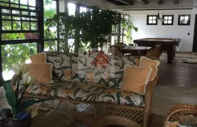 Casa em condomínio mobiliada para venda em armação dos búzios, geribá, 5 dormitórios, 3 suítes, 6 banheiros, 2 vagas