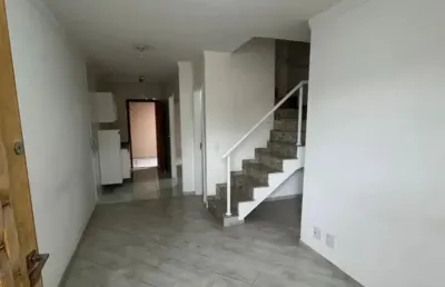 Belíssimo sobrado triplex em condomínio fechado – penha