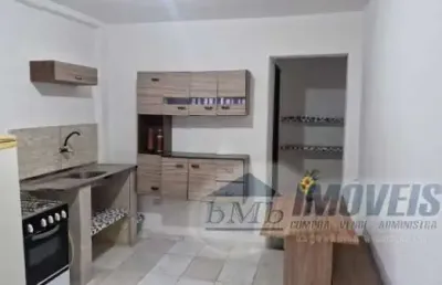 Casa com 1 quarto para alugar na josé francisco moreira, 198, guaianases, são paulo por r$ 800