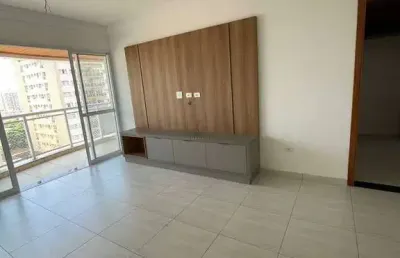 3 dorms, suíte com varanda e closet, varanda gourmet, rico em armários.