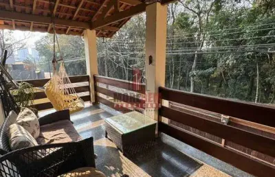 Casa no parque santa cecília, 3 dorms, suite, quintal e edícula, elevador