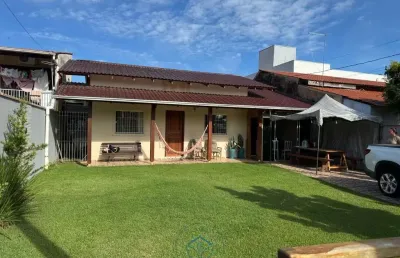 Casa com 3 quartos à venda no Armação, Penha 