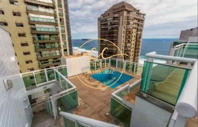Luxuosa cobertura triplex à venda na barra da tijuca - 4 quartos, 2 suítes, 370m², varanda, piscina - posto 4