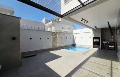 Imóvel de luxo no recreio dos bandeirantes: casa duplex com 3 suítes, 152m², 3 vagas e piscina