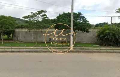 Oportunidade! terreno comercial de 9.900m² à venda em santa cruz, rio de janeiro. murado, legalizado e com rgi. confira!