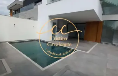 Impecável residência no recreio dos bandeirantes! casa triplex com 4 suítes, 310m², 2 vagas, piscina e sótão. confira!