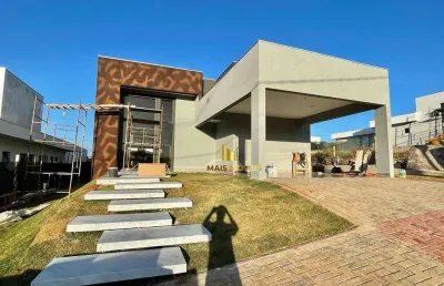 Casa em condomínio fechado com 4 quartos à venda na Rua B, 49, Gran Royalle, Lagoa Santa