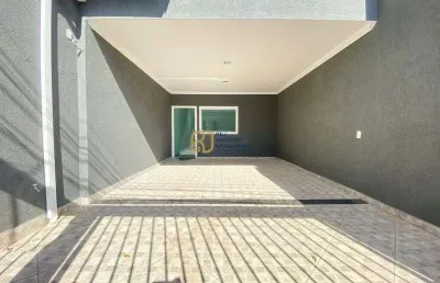 Casa geminada individual 3 quartos à venda - 3 banhos - 3 vagas - céu azul