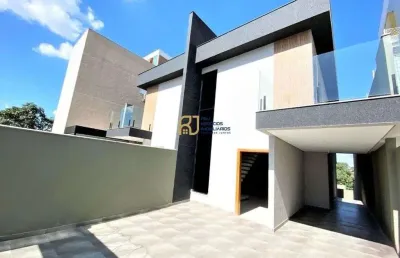 Casa geminada à venda - 3 suítes sendo 2 com closet - 3 vagas  - planalto