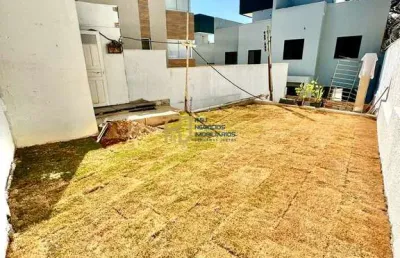 Casa geminada com terraço à venda - 3 quartos sendo 1 suíte - 1 vaga - planalto