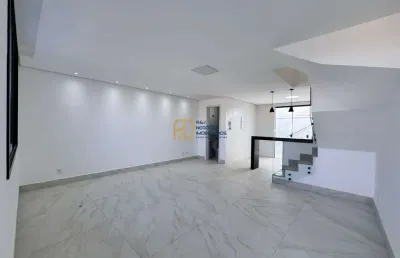 Casa geminada à venda - 3 quartos 1 com suíte - 1 vaga - varanda - planalto bh