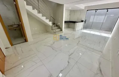 Casa geminada à venda - 3 quartos sendo 1 suíte - 2 vagas - bairro santa mônica