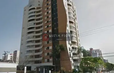 Centro - maravilhosa cobertura duplex com vista panorâmica encantadora, podendo contemplar as belezas naturais da nossa cidade, como serra, pôr do sol
