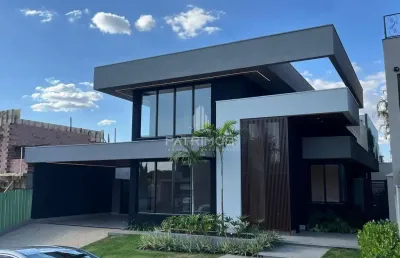 Casa térrea em condomínio com 03 suítes e piscina - em terras de siena