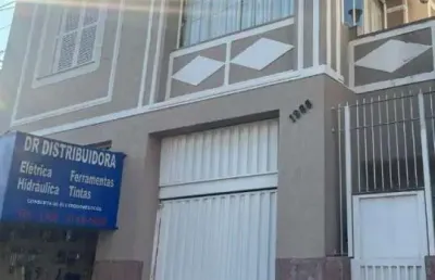 Casa com 3 quartos à venda na vila cruz, poços de caldas , 250 m2 por r$ 1.000.000