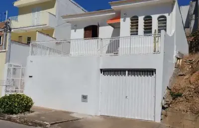 Casa com 3 quartos à venda no jardim vitória, poços de caldas , 162 m2 por r$ 450.000