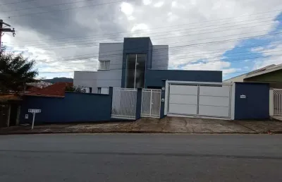 Casa com 3 quartos à venda no jardim vitória, poços de caldas , 266 m2 por r$ 1.300.000