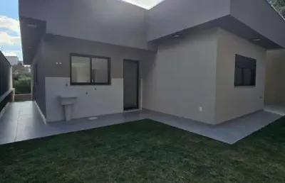 Casa com 3 quartos à venda no residencial são bernardo, poços de caldas , 166 m2 por r$ 890.000