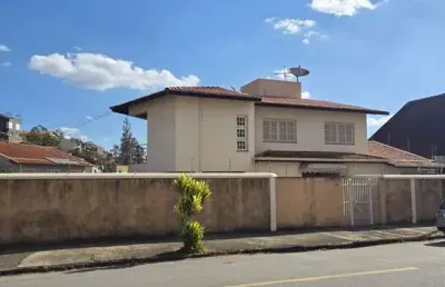Casa com 4 quartos para alugar no parque vivaldi leite ribeiro, poços de caldas , 387 m2 por r$ 7.000