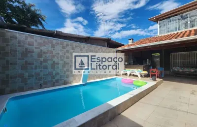 Sobrado com 4 dormitórios à venda, 123 m² por r$ 900.000,00 - martim de sá - caraguatatuba/sp