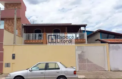 Oportunidade, sobrado com 5 dormitórios à venda, 232 m² por r$ 980.000 - centro - caraguatatuba/sp